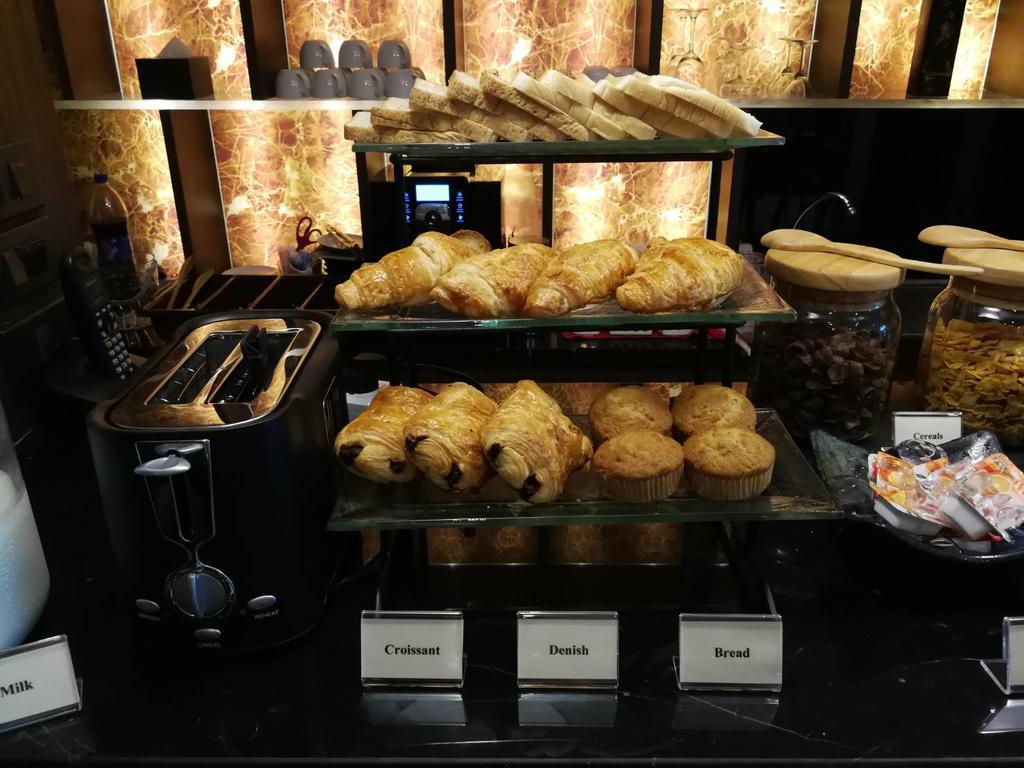 Syama Suite Sukhumvit 20 Bangkok Ngoại thất bức ảnh