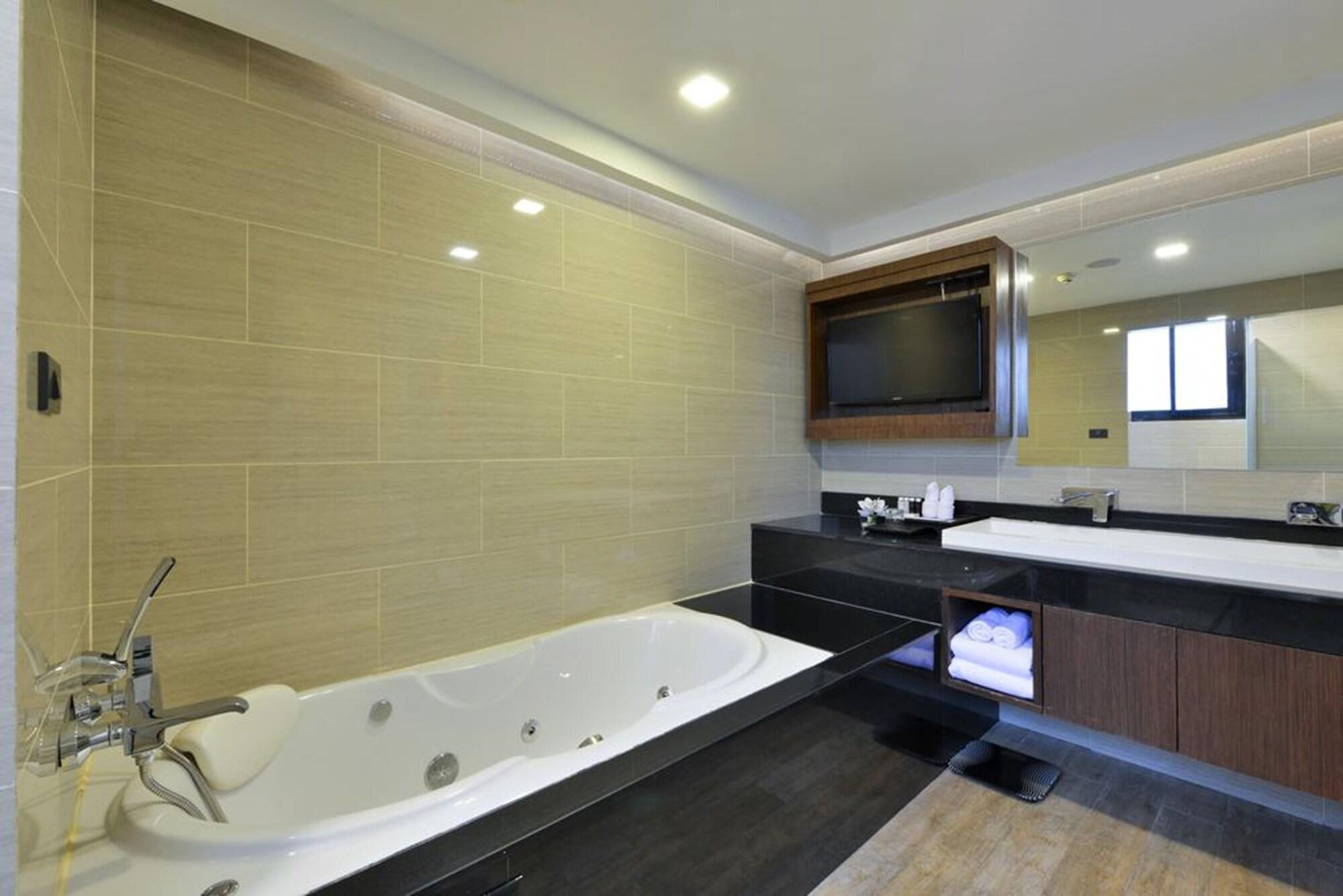 Syama Suite Sukhumvit 20 Bangkok Ngoại thất bức ảnh