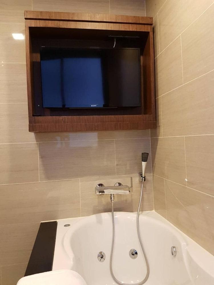 Syama Suite Sukhumvit 20 Bangkok Ngoại thất bức ảnh